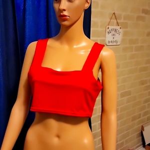 NWOT red designer Vestidos crop top